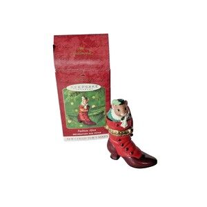VTG 2000 Hallmark Keepsakes "Fashion Afoot"‎ Porcelain Mouse in a Boot Ornament